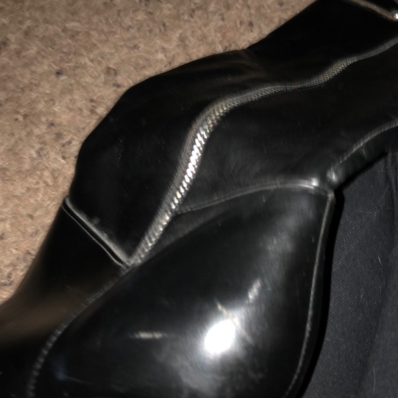 Black knee high boots - Picture 3 of 4